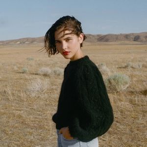 Dôen Tudor Sweater in Black